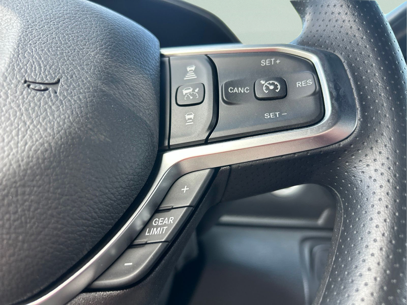 New 2026 RAM 2500 Warlock AWD/4WD image 15