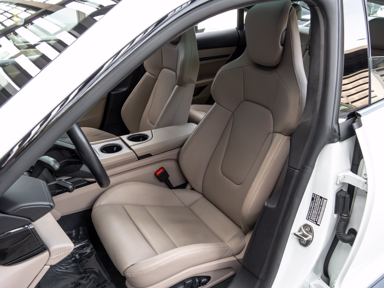 Certified 2024 Porsche Taycan GTS AWD/4WD image 5