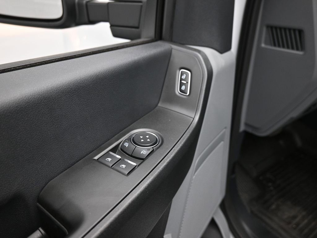 New 2025 Ford F350 XL w/ XL Chrome Package image 9