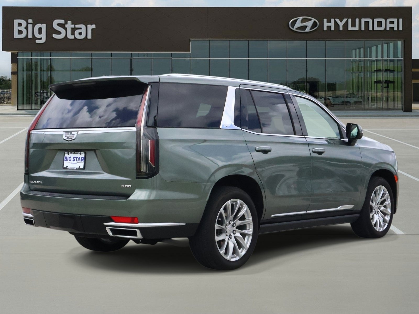 Used 2023 Cadillac Escalade Premium Luxury Platinum w/ LPO, Radiant Package AWD/4WD image 4