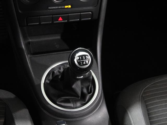 Used 2013 Volkswagen Beetle 2.0T image 12