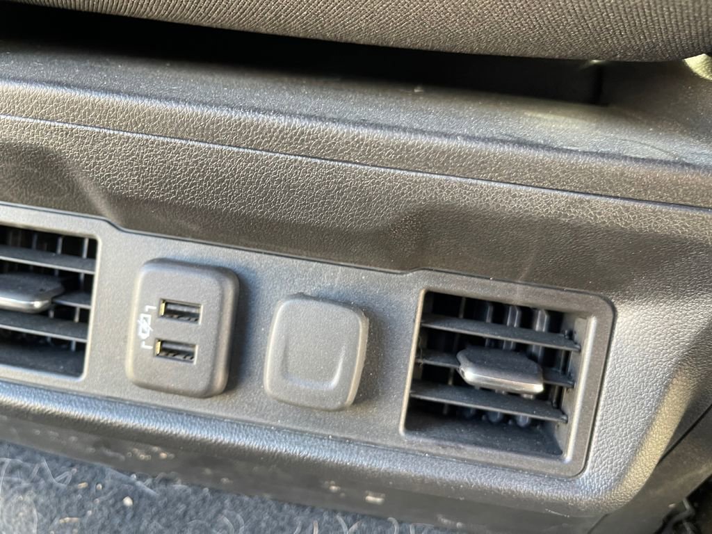 Used 2021 Chevrolet Silverado 1500 LT image 21