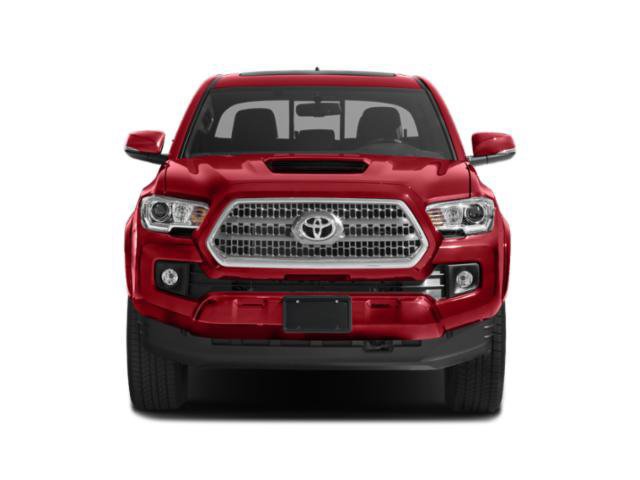 Used 2018 Toyota Tacoma TRD Sport AWD/4WD image 4