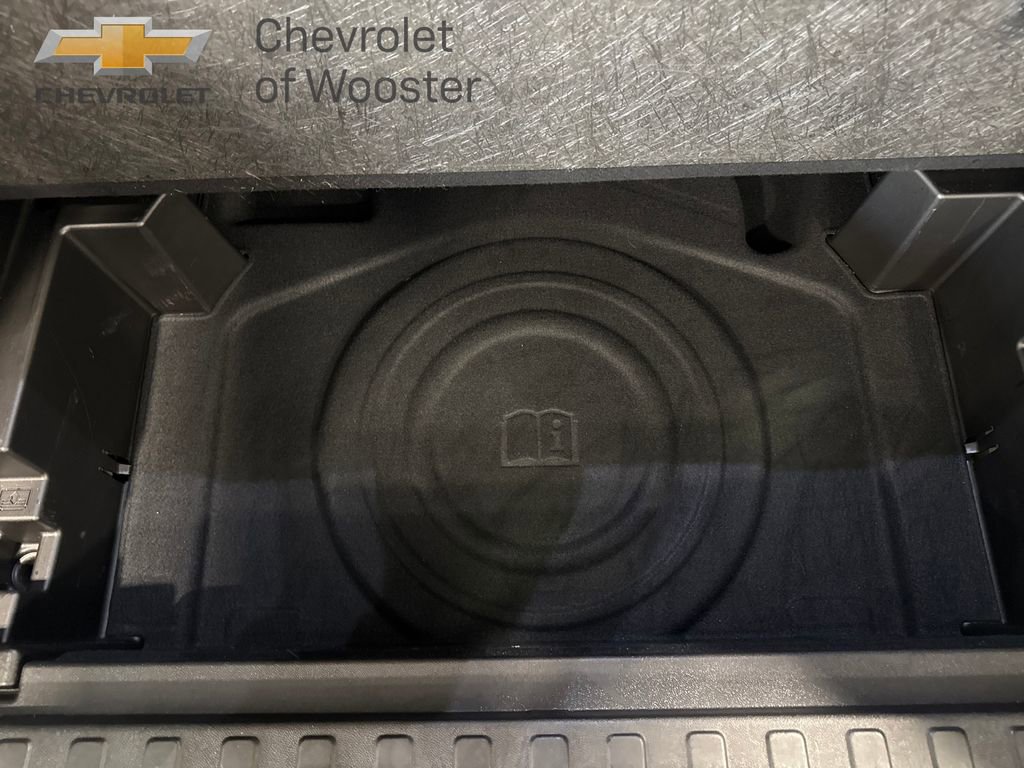 Used 2023 Chevrolet Equinox RS image 38