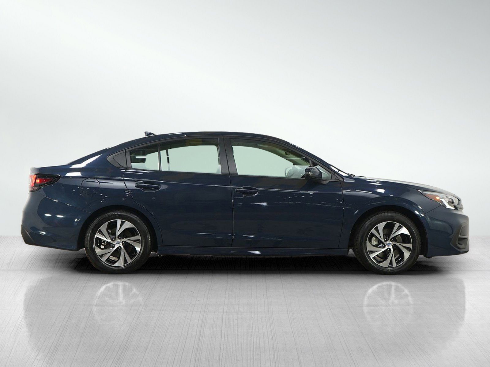 Certified 2025 Subaru Legacy Premium AWD/4WD image 6