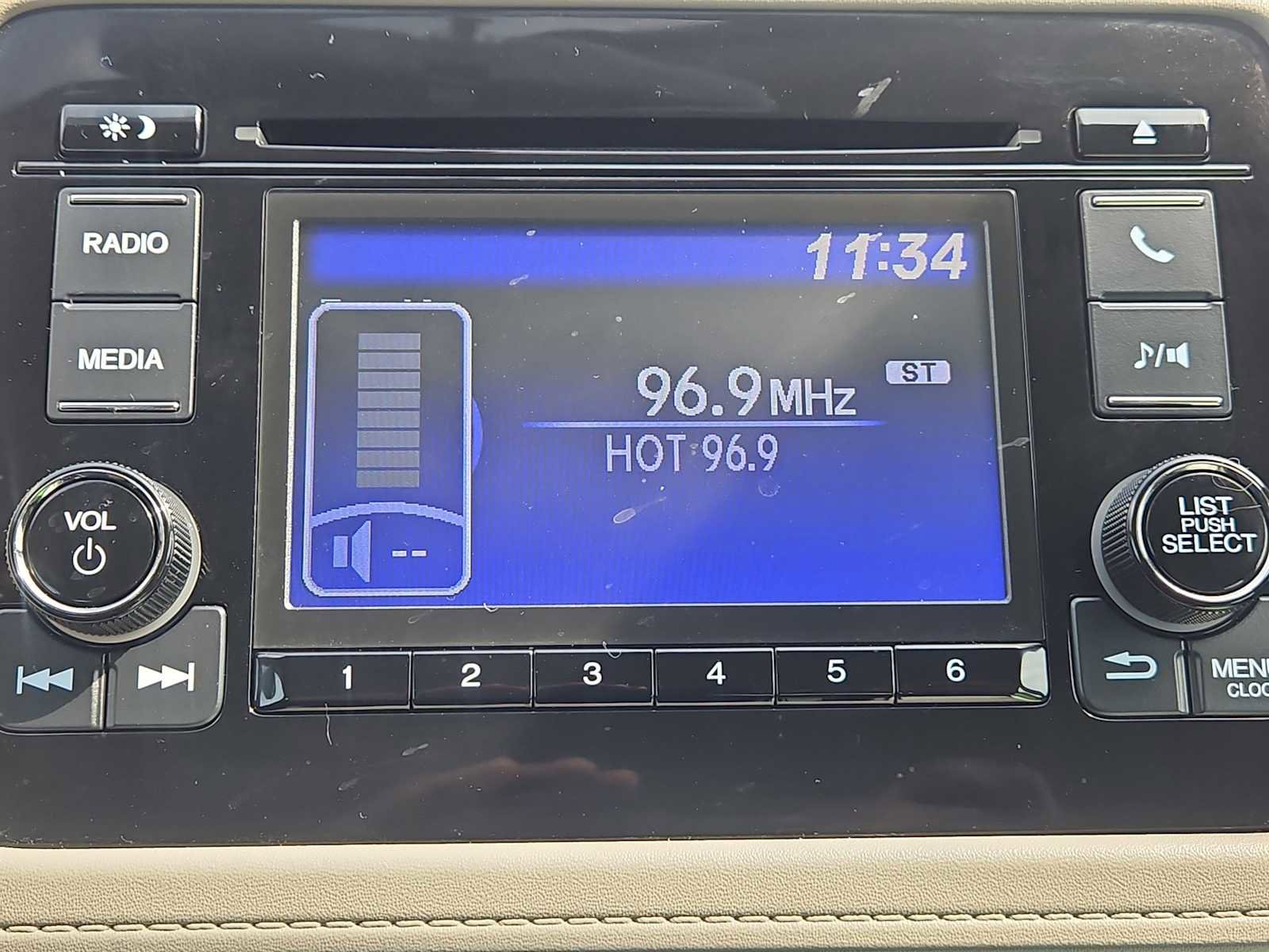 Used 2022 Honda HR-V LX image 23