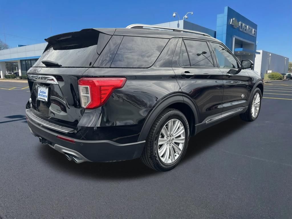 Used 2023 Ford Explorer King Ranch w/ Technology Package image 7