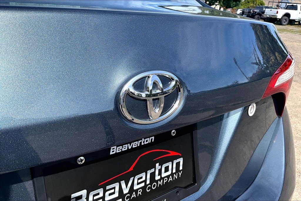 Used 2016 Toyota Corolla L FWD image 11