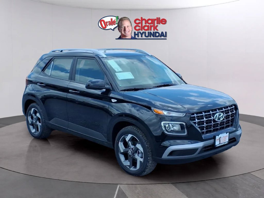 New 2026 Hyundai Venue SEL FWD image 7