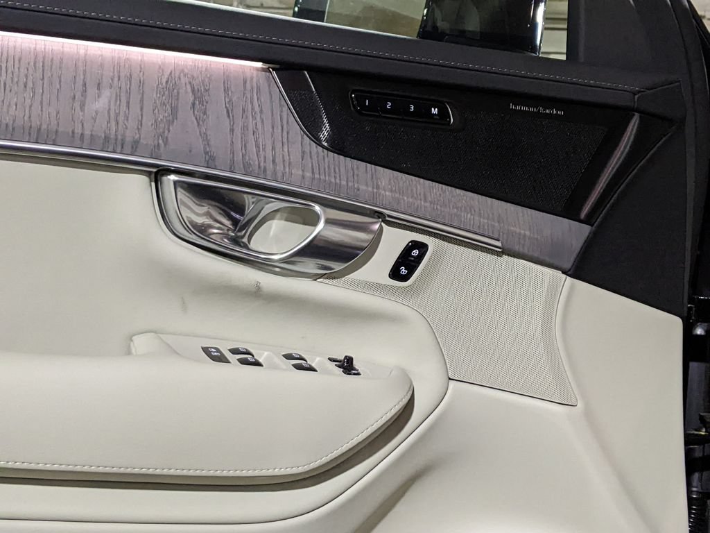 New 2026 Volvo XC90 T8 Ultra AWD/4WD image 10