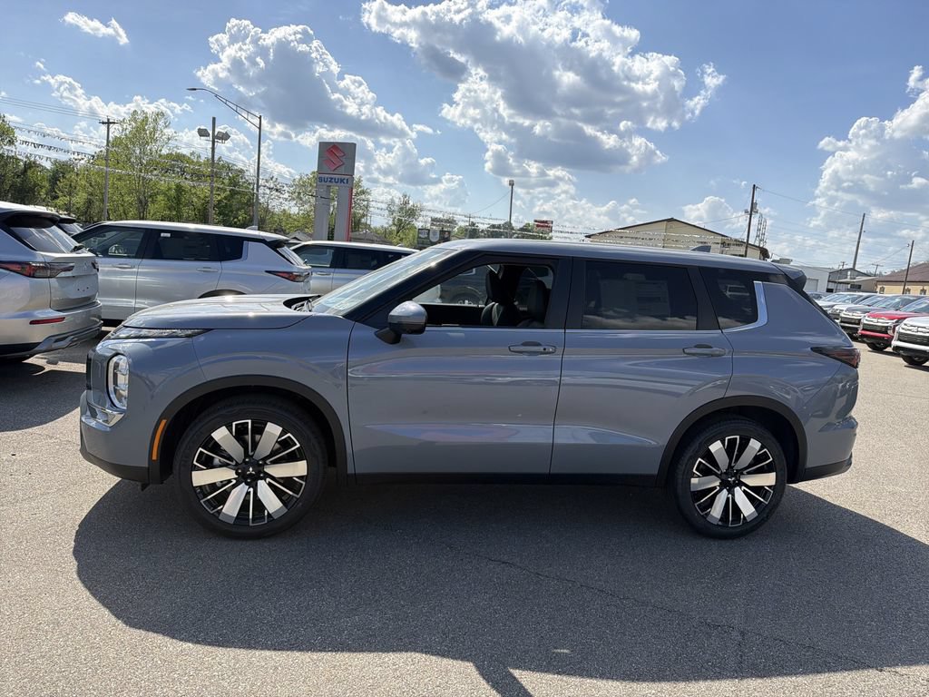 New 2026 Mitsubishi Outlander SE AWD/4WD image 8