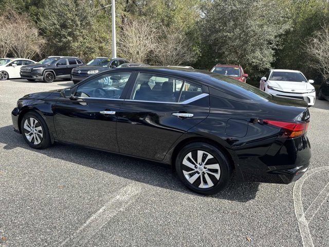 Used 2024 Nissan Altima 2.5 S image 4