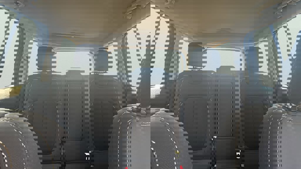 Used 2023 Jeep Grand Cherokee Laredo image 22