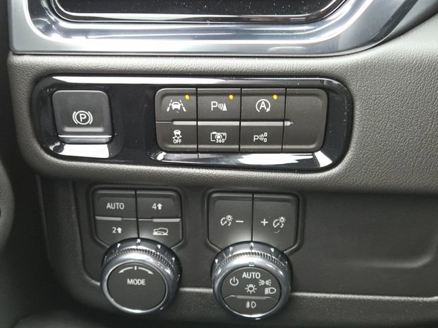 New 2026 GMC Yukon XL Denali w/ Sun & Power Step Package image 14