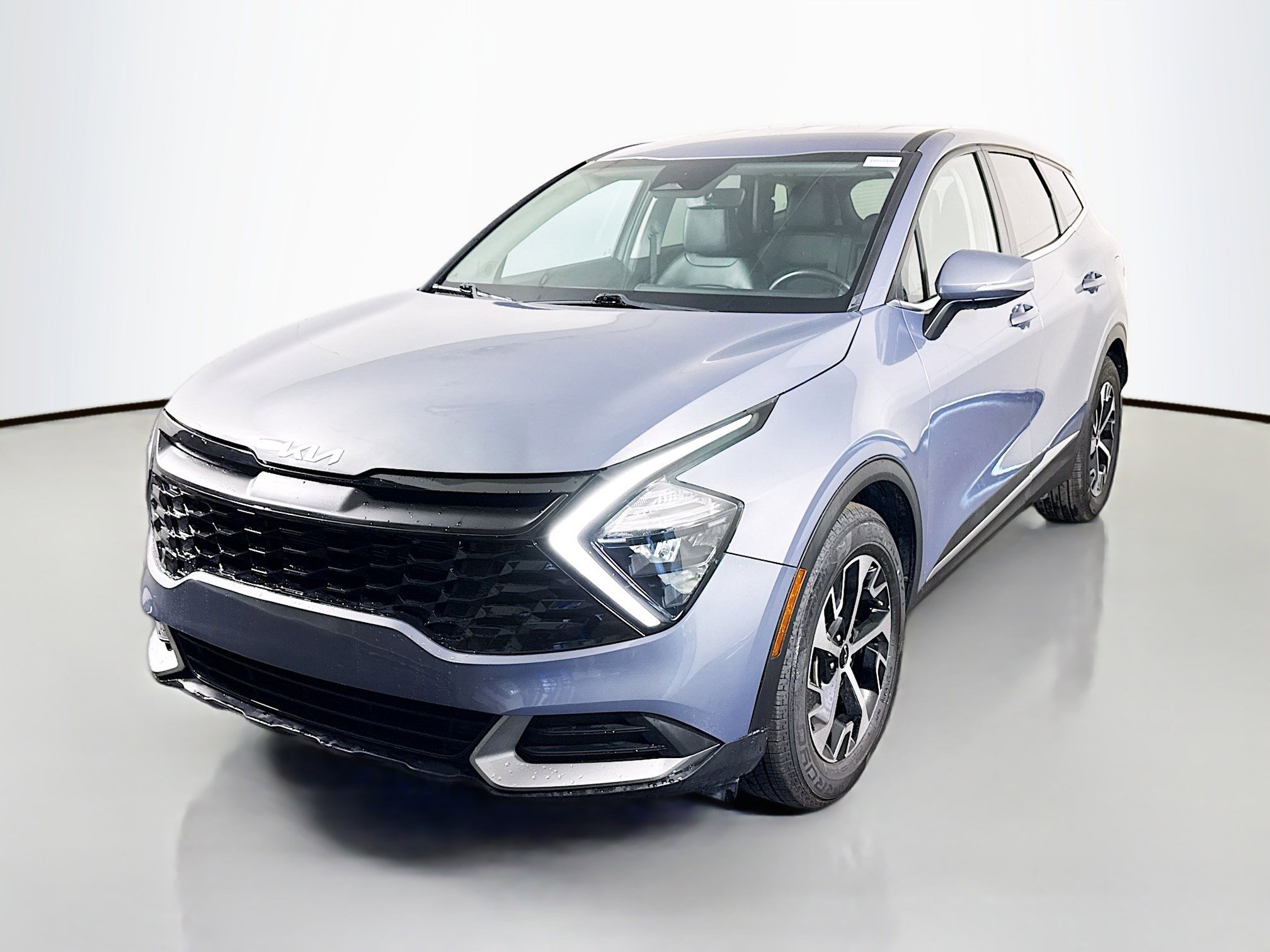 Used 2023 Kia Sportage EX image 4