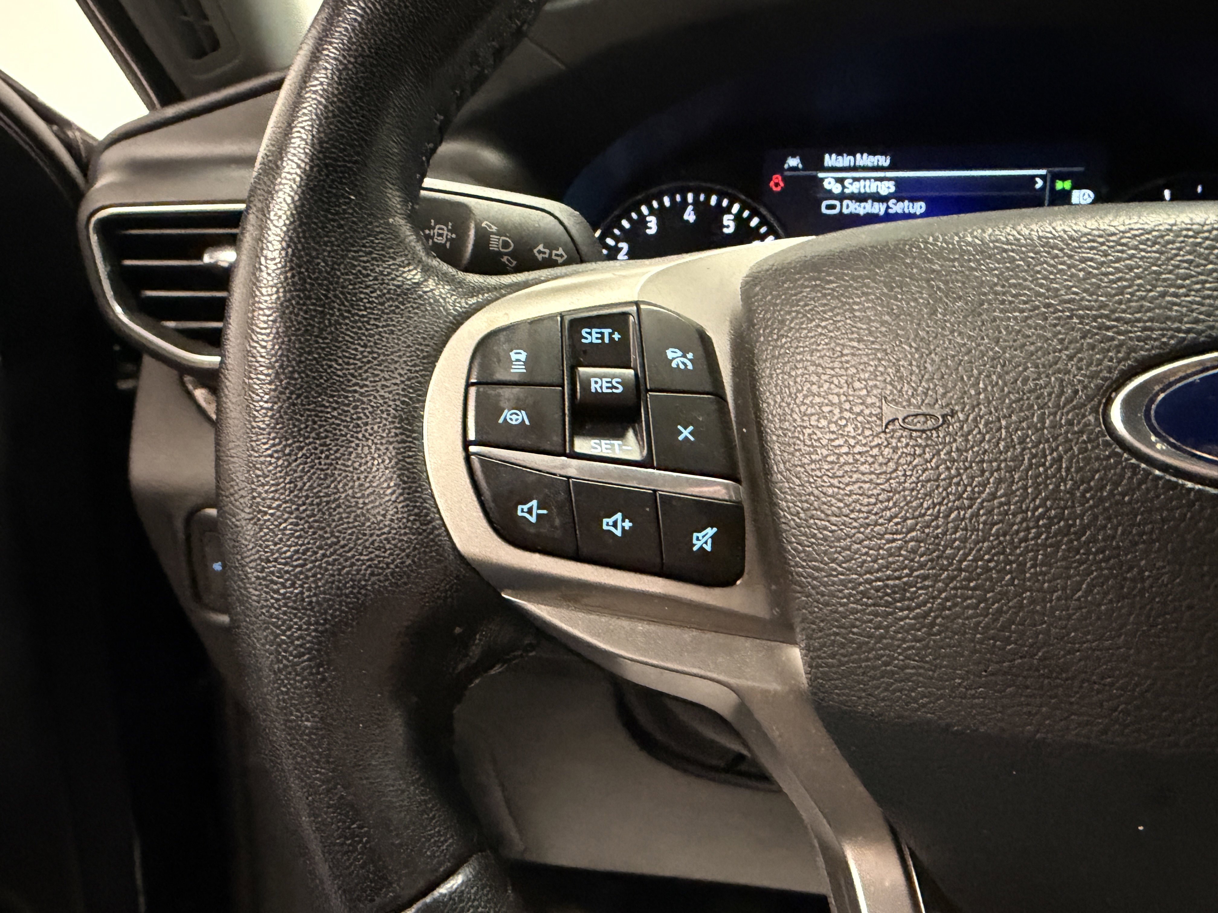 Used 2022 Ford Explorer Limited w/ Limited Technology Package image 19