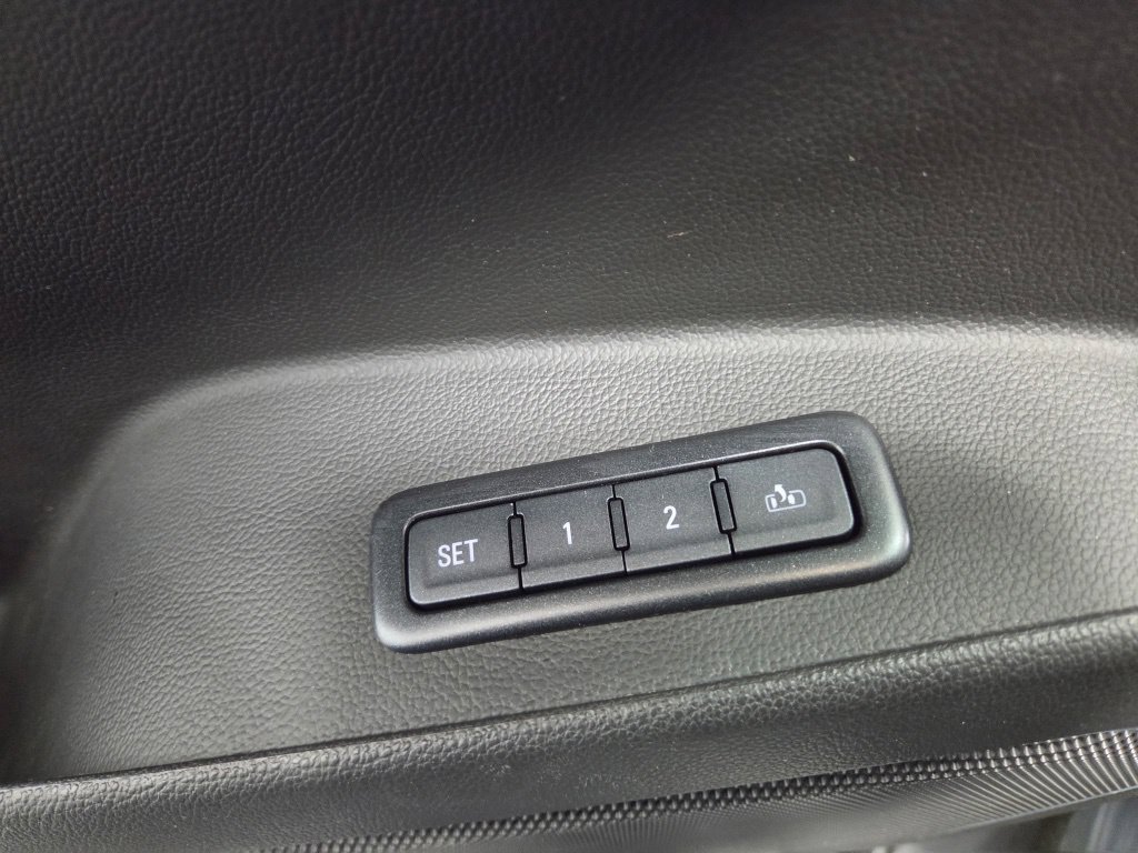 Used 2018 GMC Yukon SLT w/ Premium Edition AWD/4WD image 27
