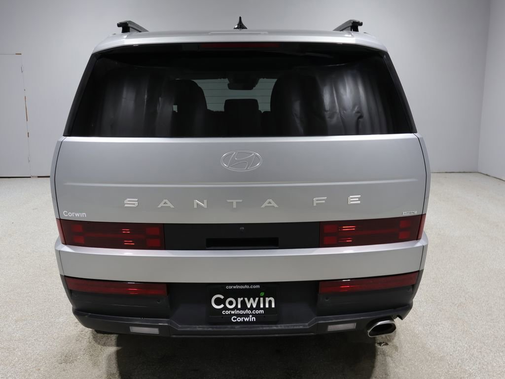 Used 2025 Hyundai Santa Fe SEL image 3
