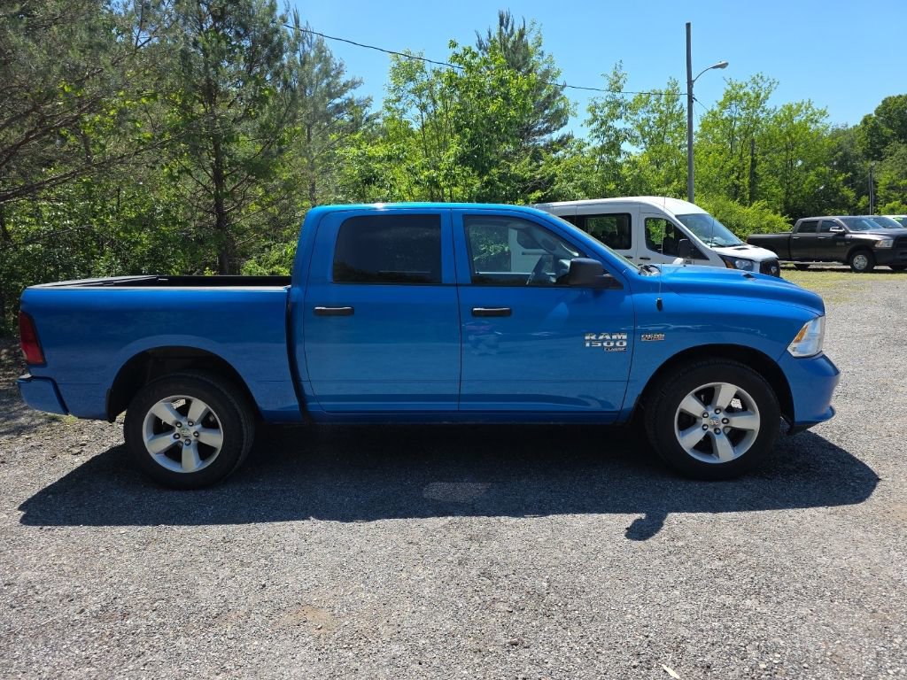 Used 2022 RAM 1500 Express w/ Wheel & Sound Group AWD/4WD image 2