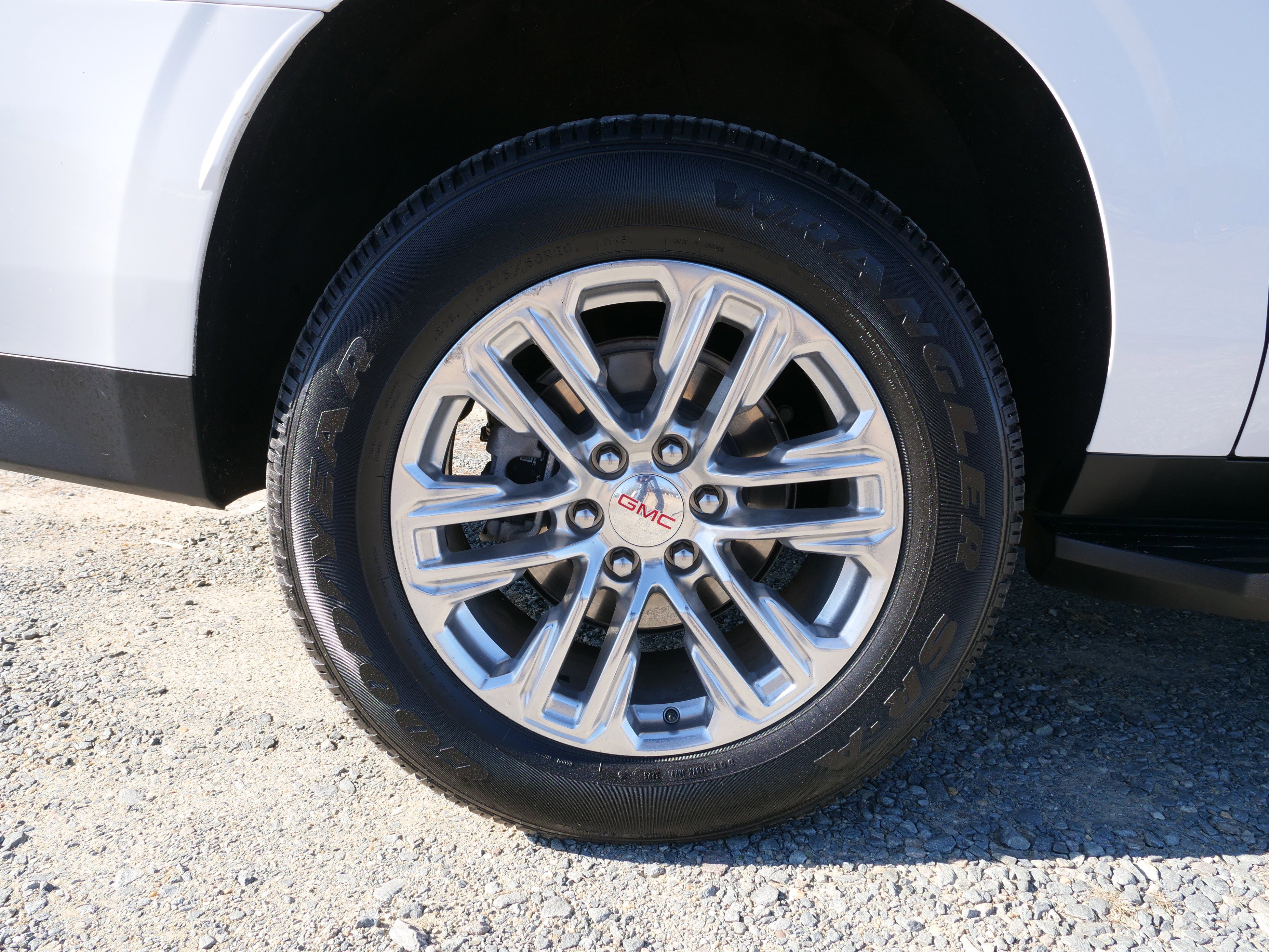 Certified 2024 GMC Yukon XL SLT image 11