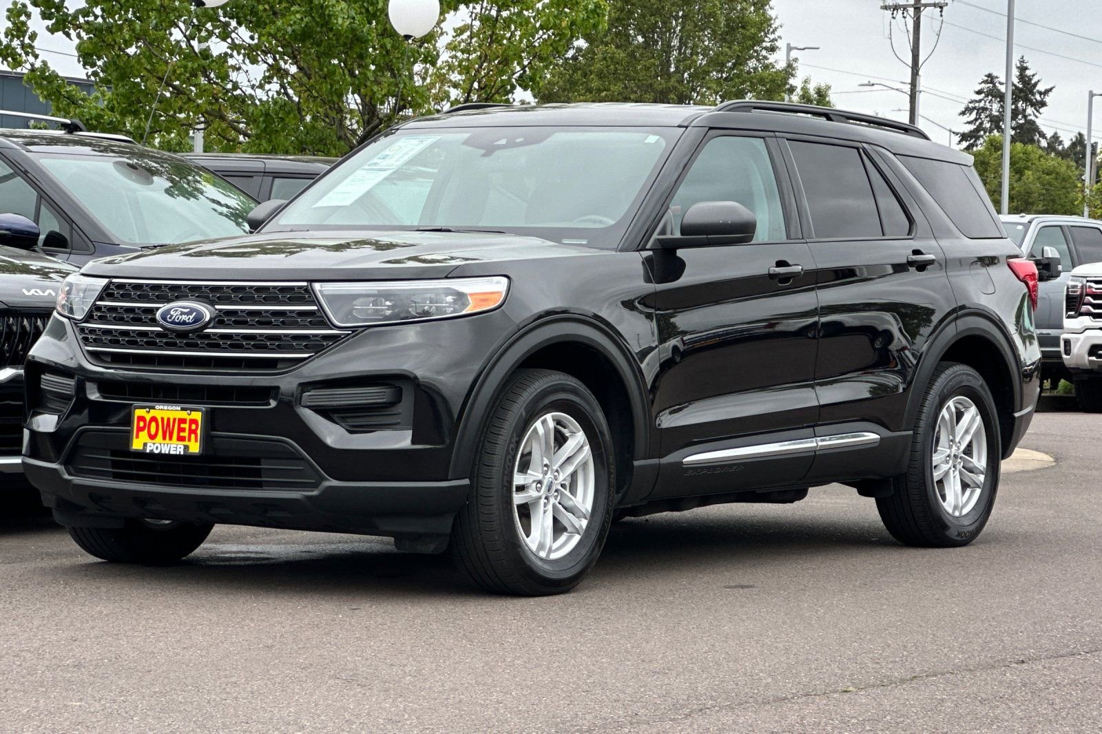 Used 2023 Ford Explorer XLT AWD/4WD image 8