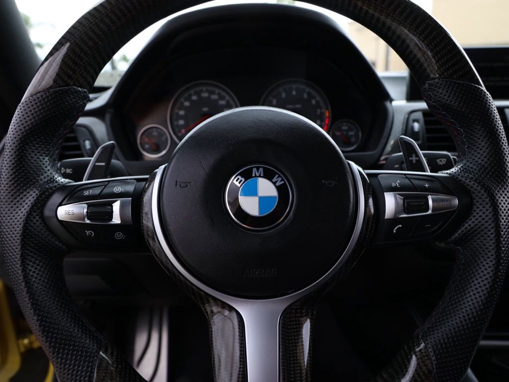 Used 2015 BMW M4 Coupe image 21
