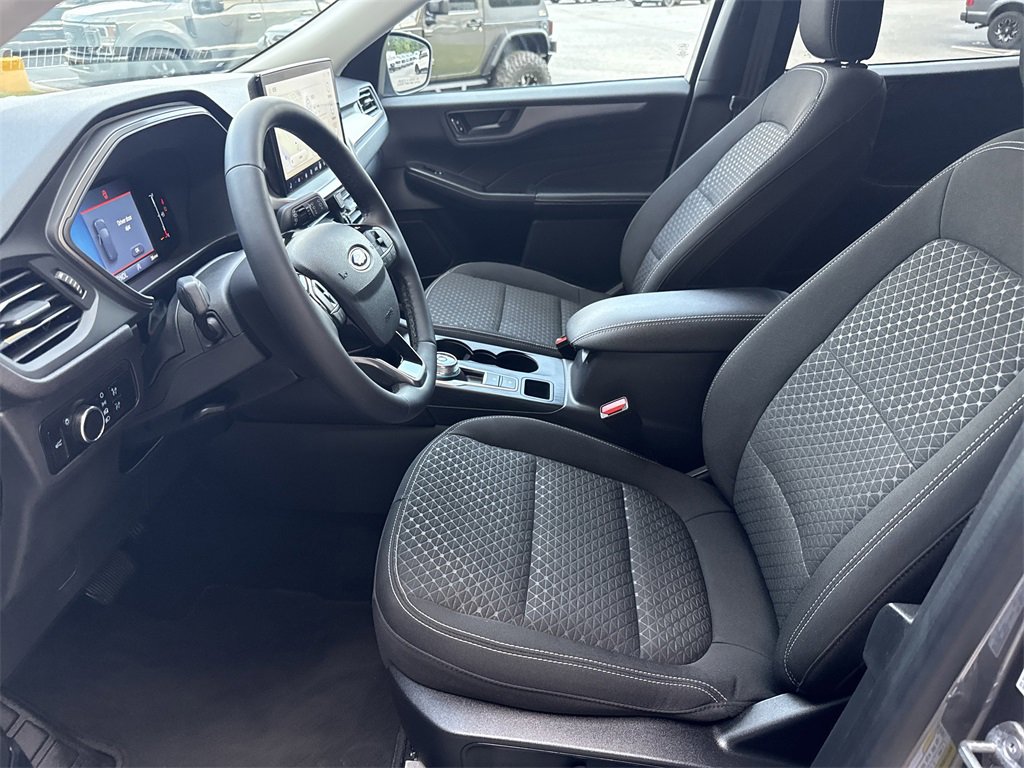 Used 2023 Ford Escape Active w/ Tech Pack #1 image 9