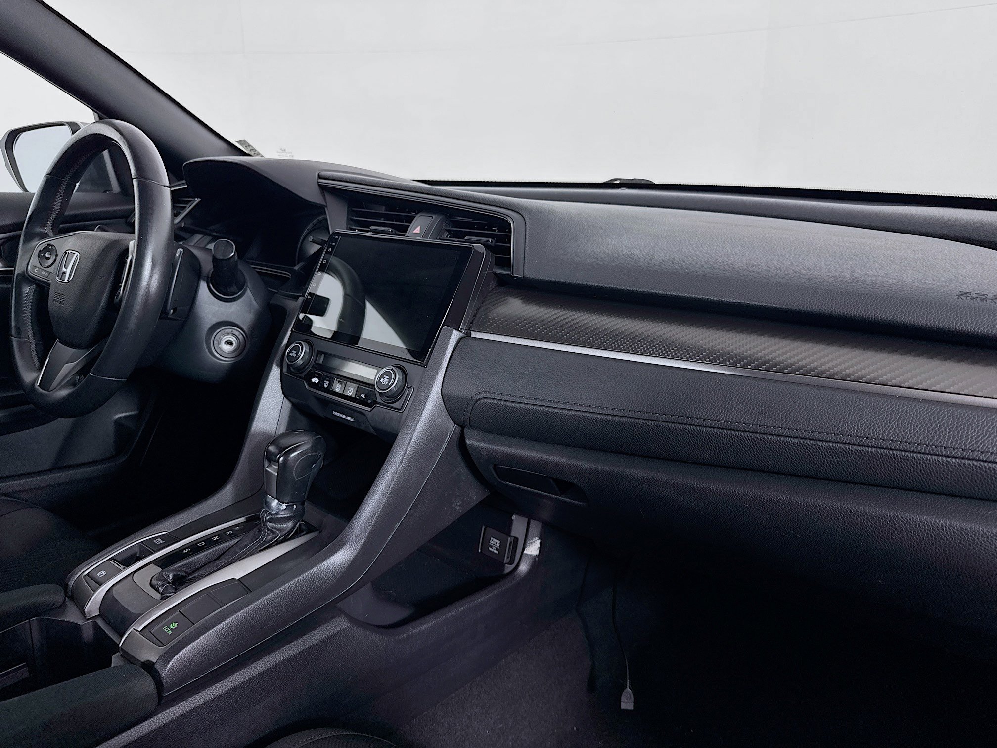 Used 2018 Honda Civic Sport image 28