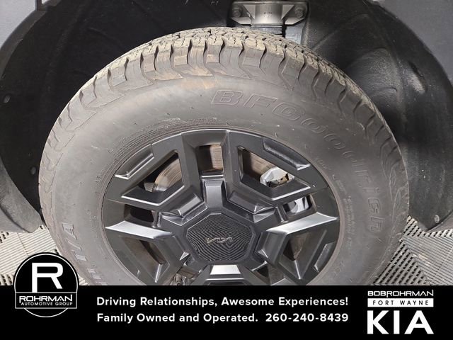 Certified 2025 Kia Sorento SX Prestige image 12