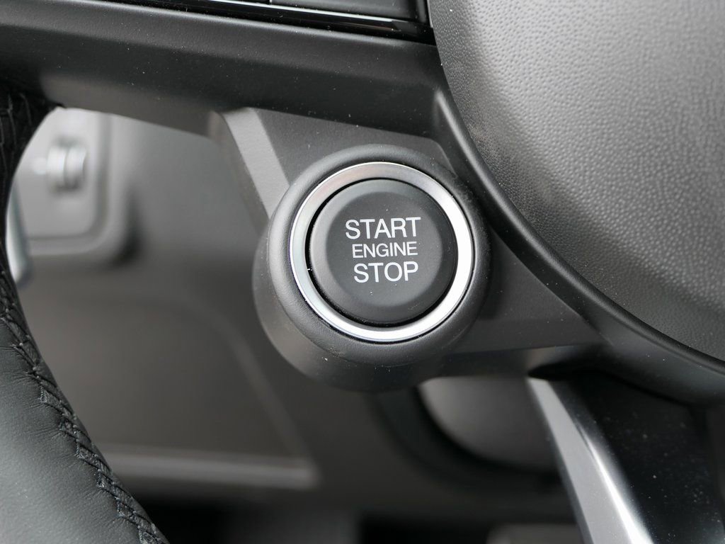 New 2025 Alfa Romeo Giulia AWD image 18