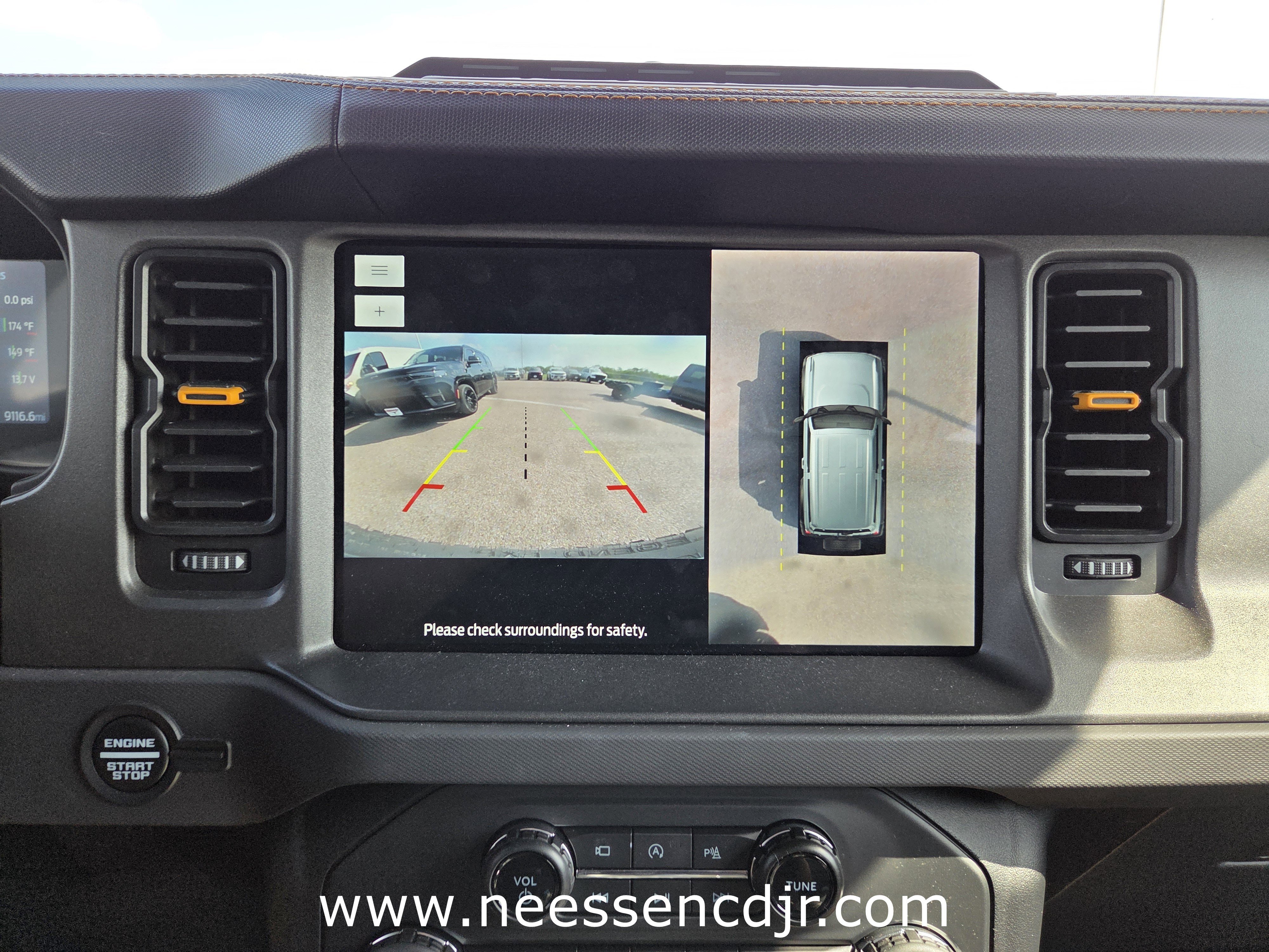 Used 2024 Ford Bronco Badlands image 9