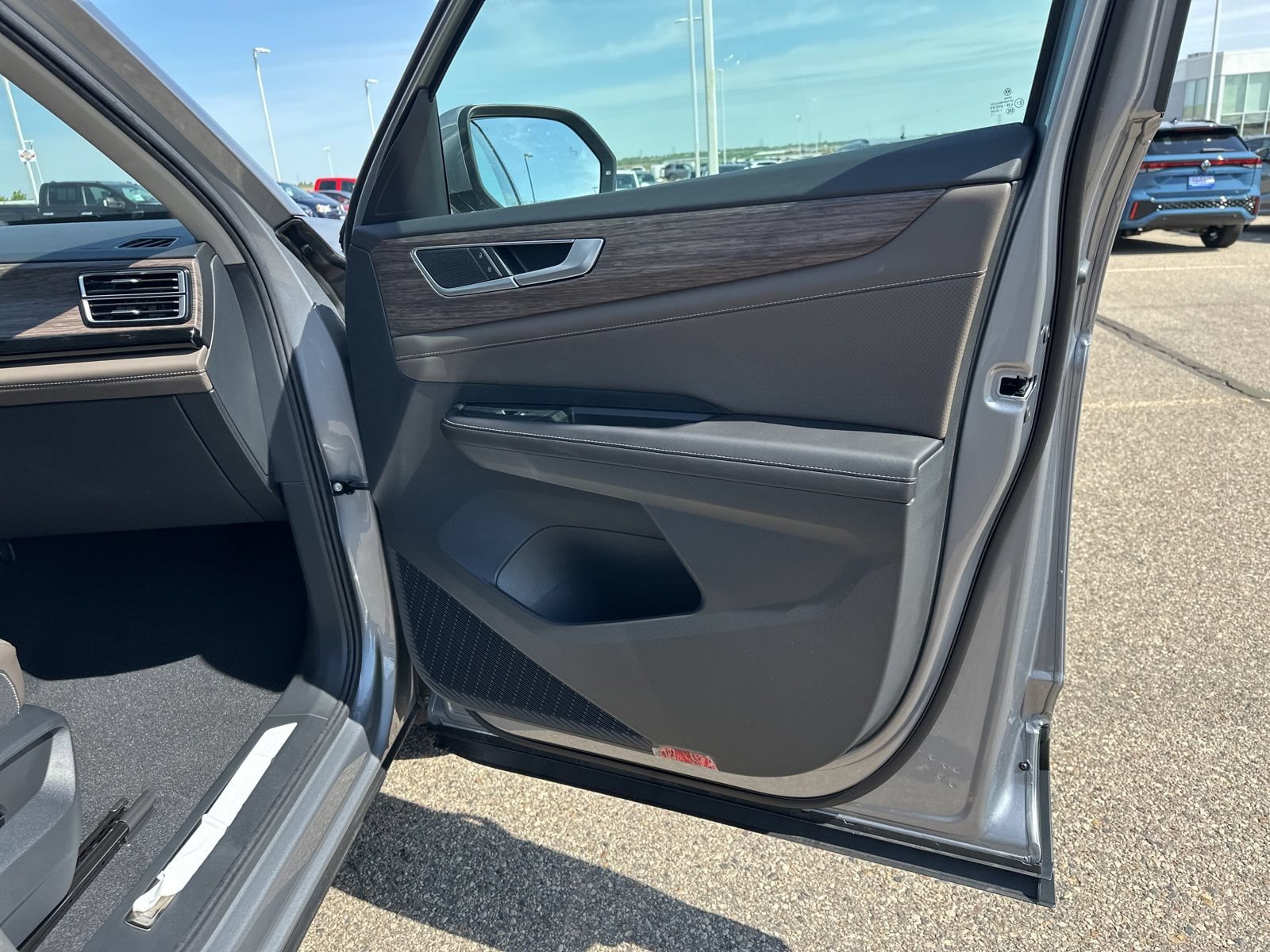 New 2026 Volkswagen Atlas SEL AWD/4WD image 42