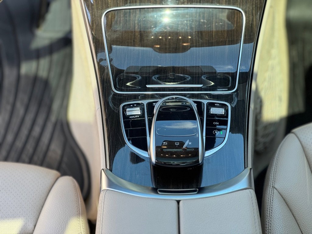 Used 2015 Mercedes-Benz C 300 4MATIC Sedan w/ Premium 1 Package image 16