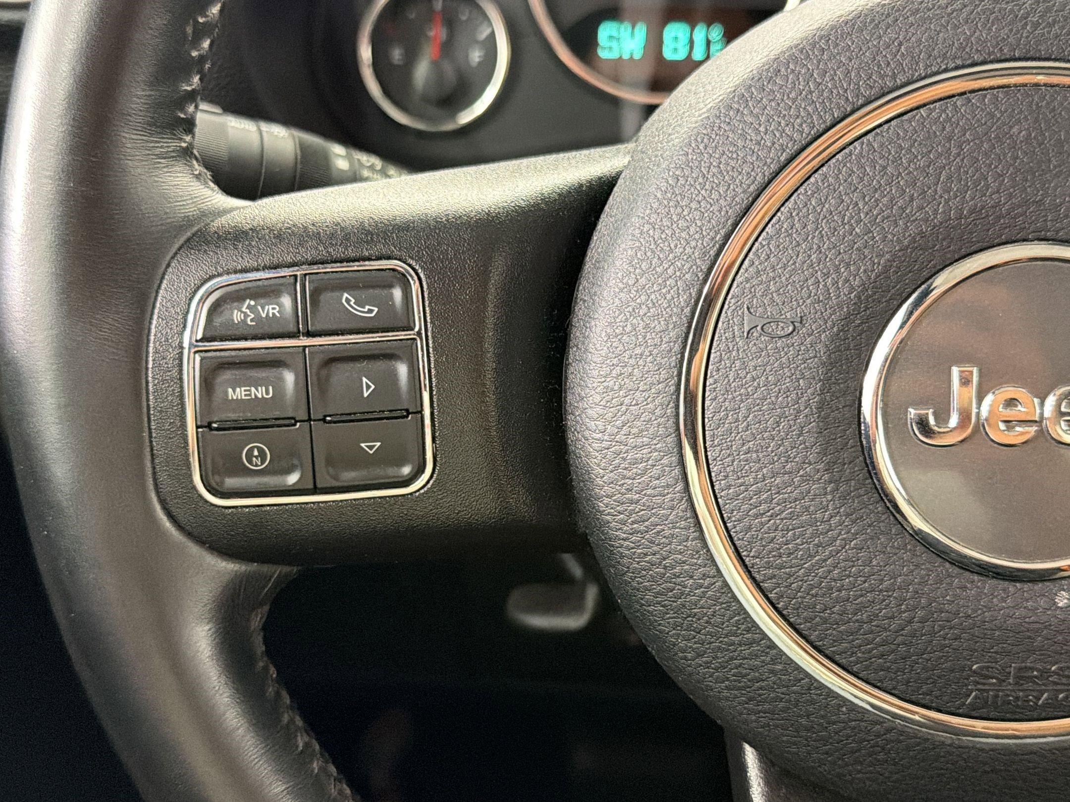 Used 2018 Jeep Wrangler Unlimited Rubicon w/ Connectivity Group AWD/4WD image 16