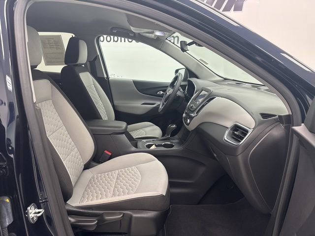 Used 2021 Chevrolet Equinox LS w/ LS Convenience Package image 28