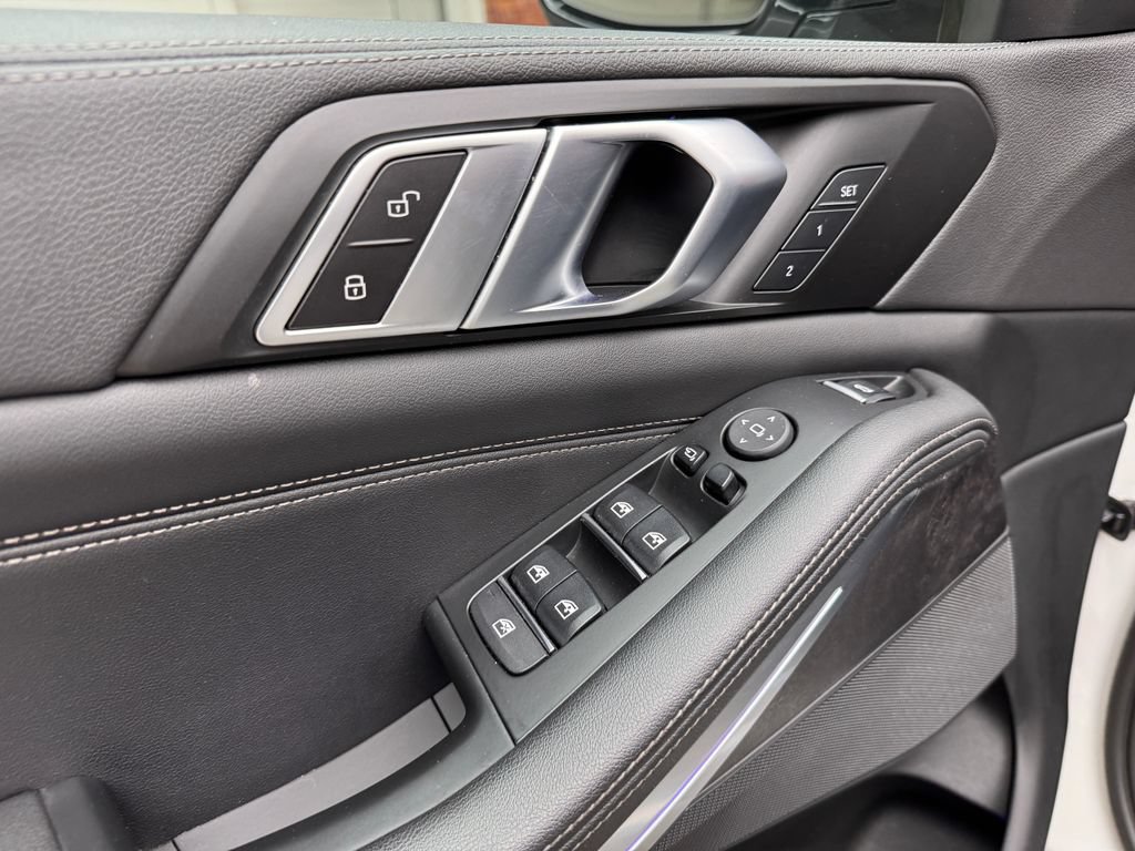Certified 2023 BMW X5 xDrive40i w/ Premium Package AWD/4WD image 10