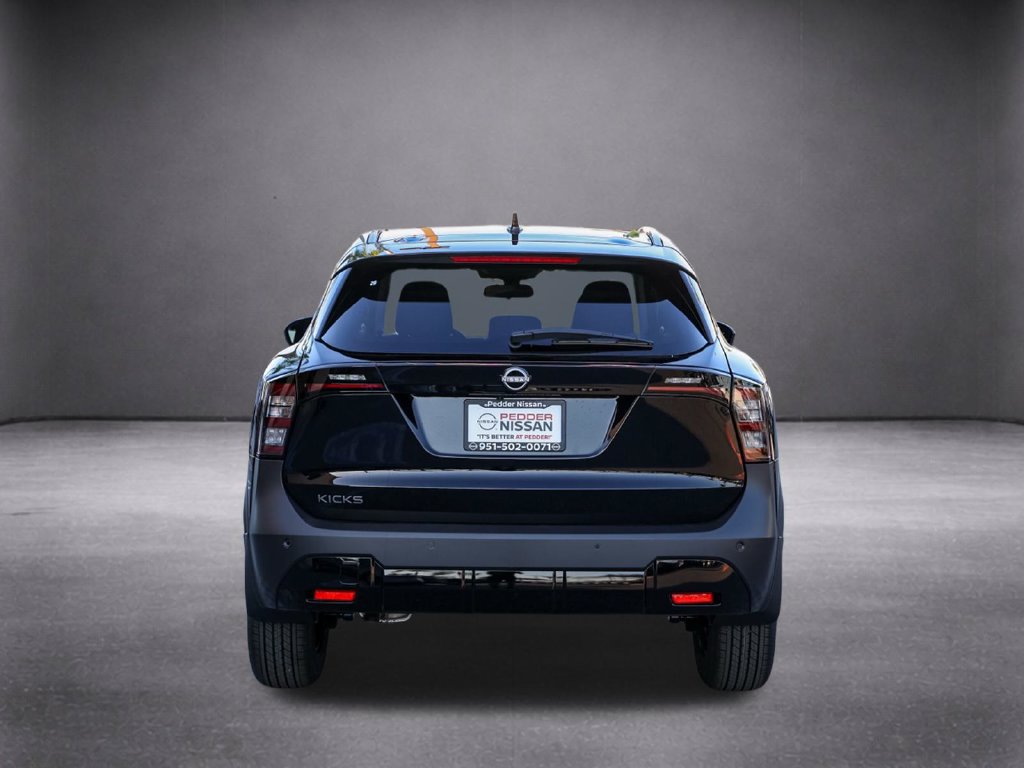 New 2026 Nissan Kicks SV w/ Charging Package FWD image 5