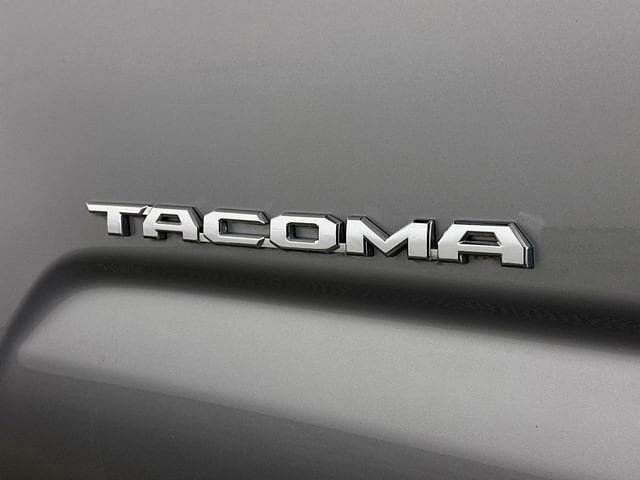 Used 2019 Toyota Tacoma SR5 RWD image 33