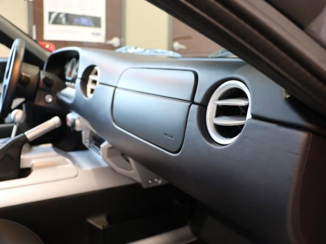 Used 2005 Ford GT image 11