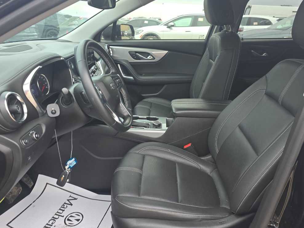 Used 2023 Chevrolet Blazer LT w/ Midnight/Sport Edition image 9