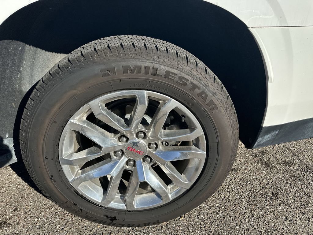 Used 2022 GMC Yukon SLT w/ SLT Premium Package image 34