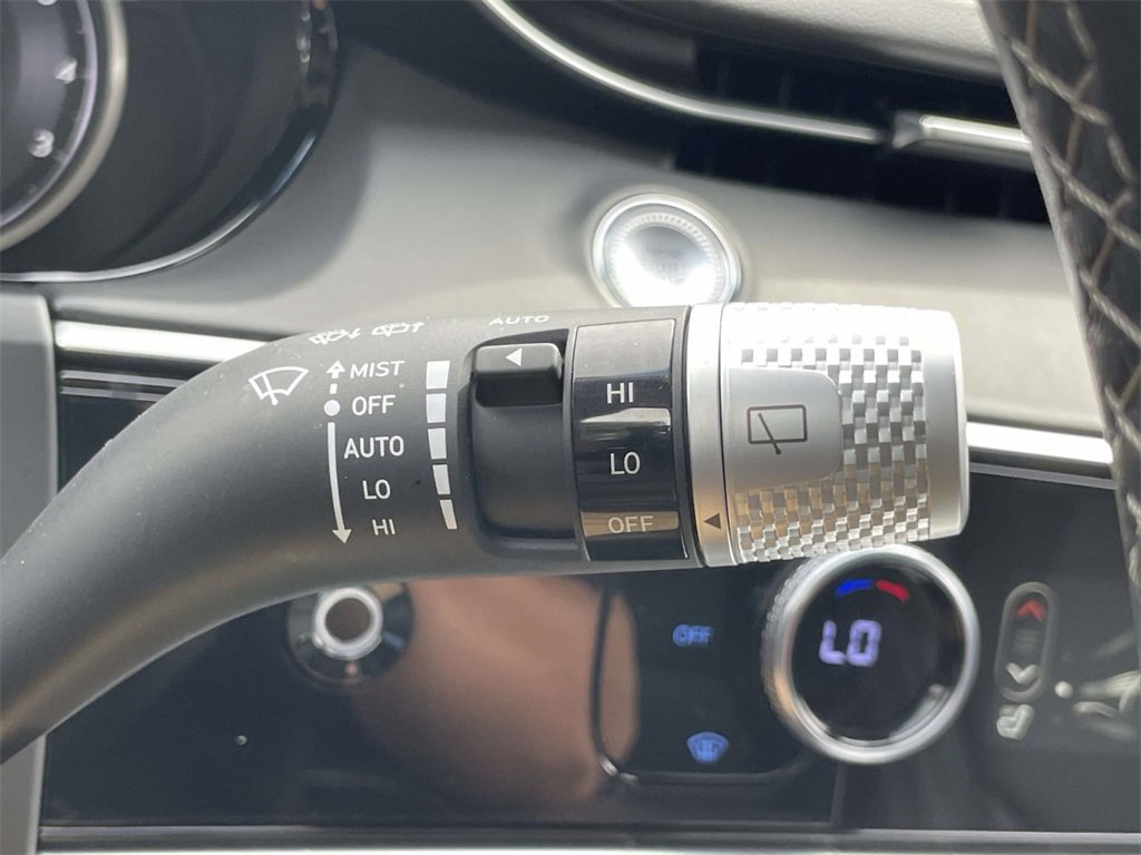 Certified 2025 Genesis GV70 2.5T image 22