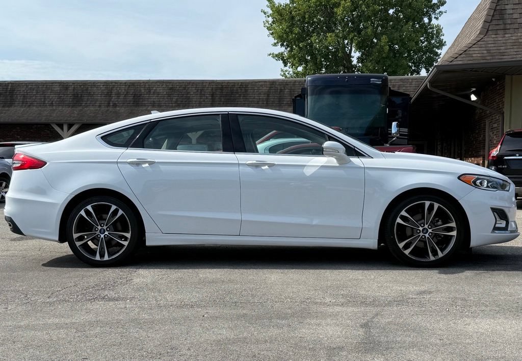 Used 2019 Ford Fusion Titanium AWD/4WD image 6