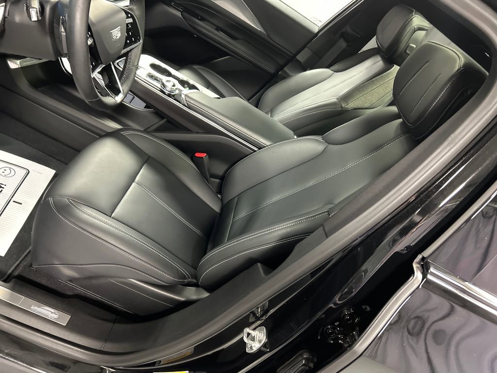 Used 2024 Cadillac Lyriq Tech image 12