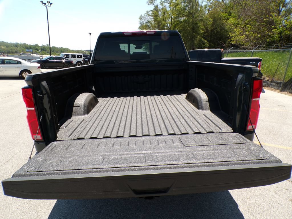 New 2026 Chevrolet Silverado 2500 LTZ w/ LTZ Convenience Package AWD/4WD image 21