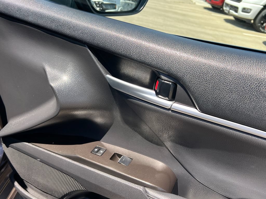 Used 2024 Toyota Camry XSE FWD image 16