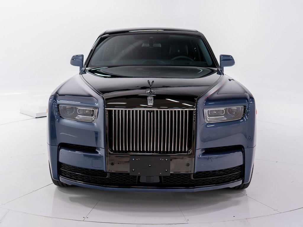 Certified 2026 Rolls-Royce Phantom Sedan w/ Leather Finishing Pack RWD image 8