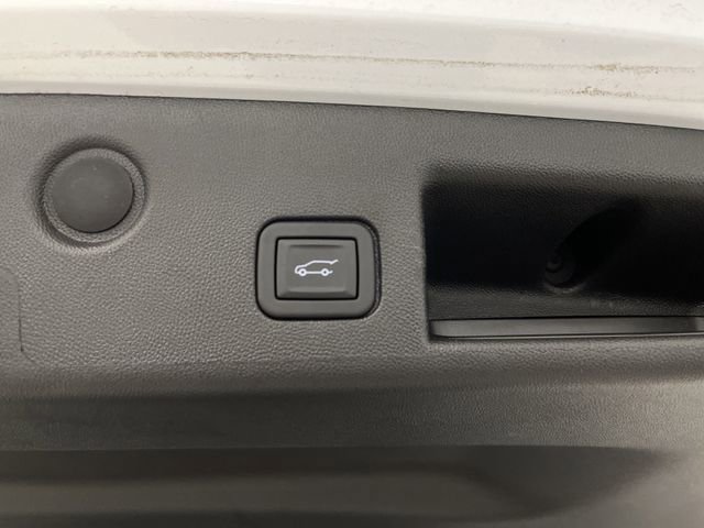 Used 2024 Chevrolet Equinox RS w/ RS Leather Package image 16