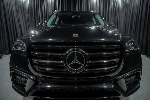New 2026 Mercedes-Benz GLS 450 4MATIC image 2
