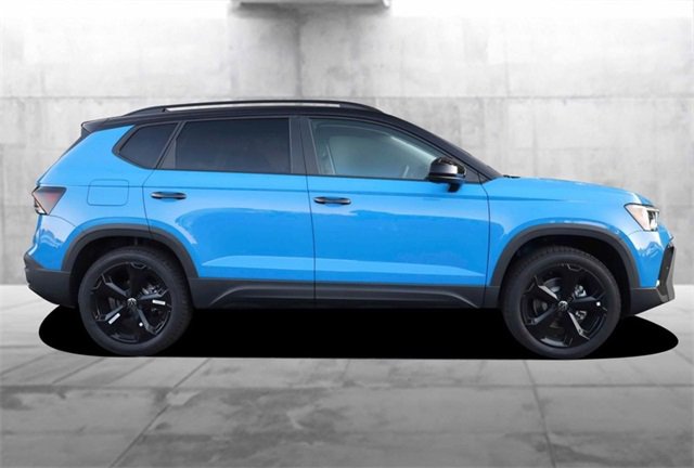 New 2025 Volkswagen Taos SE image 5